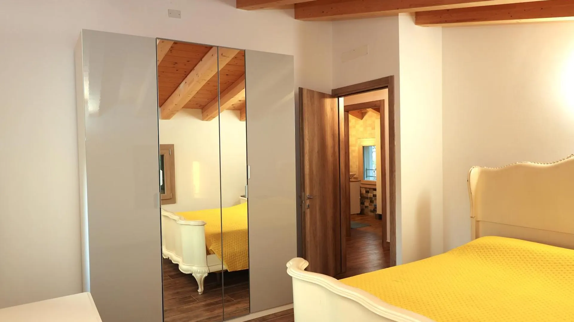 Corte Dell'Angelo Con Parcheggio Casa Pontida 0*,