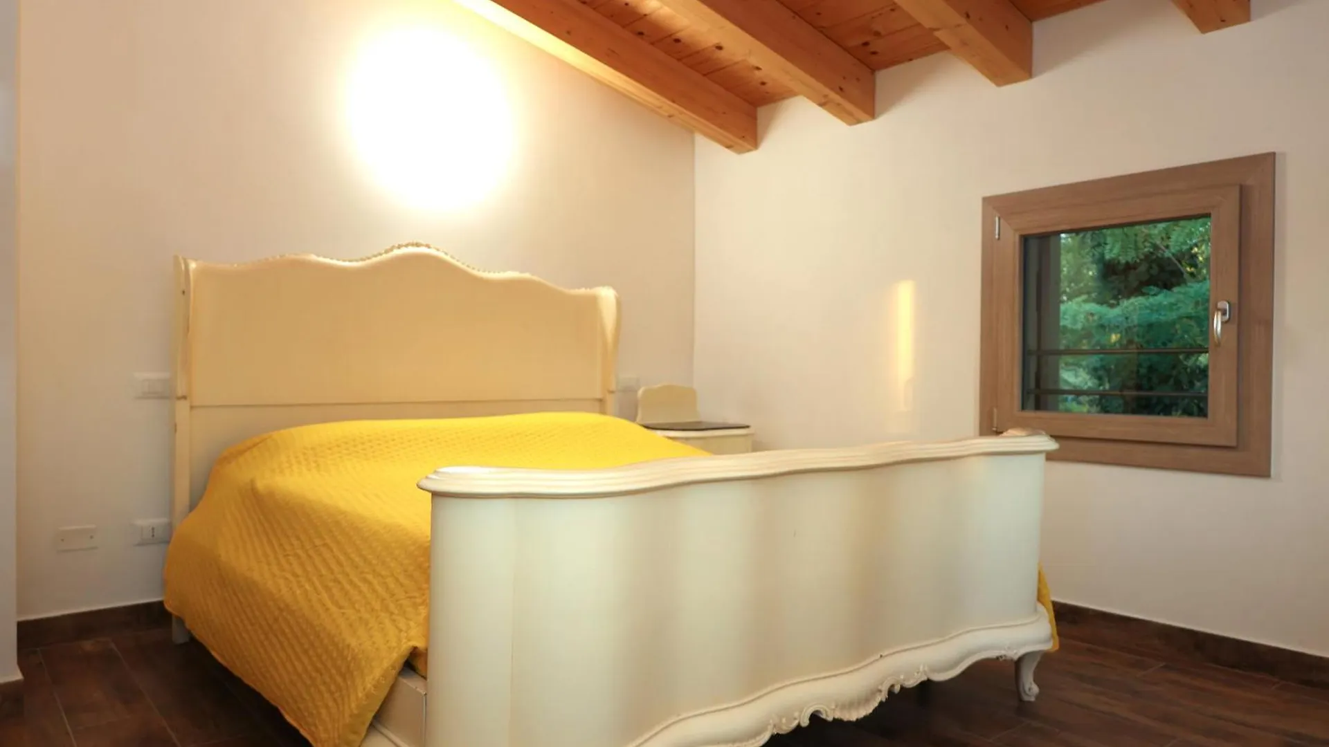 Corte Dell'Angelo Con Parcheggio Casa Pontida 0*,  Italy