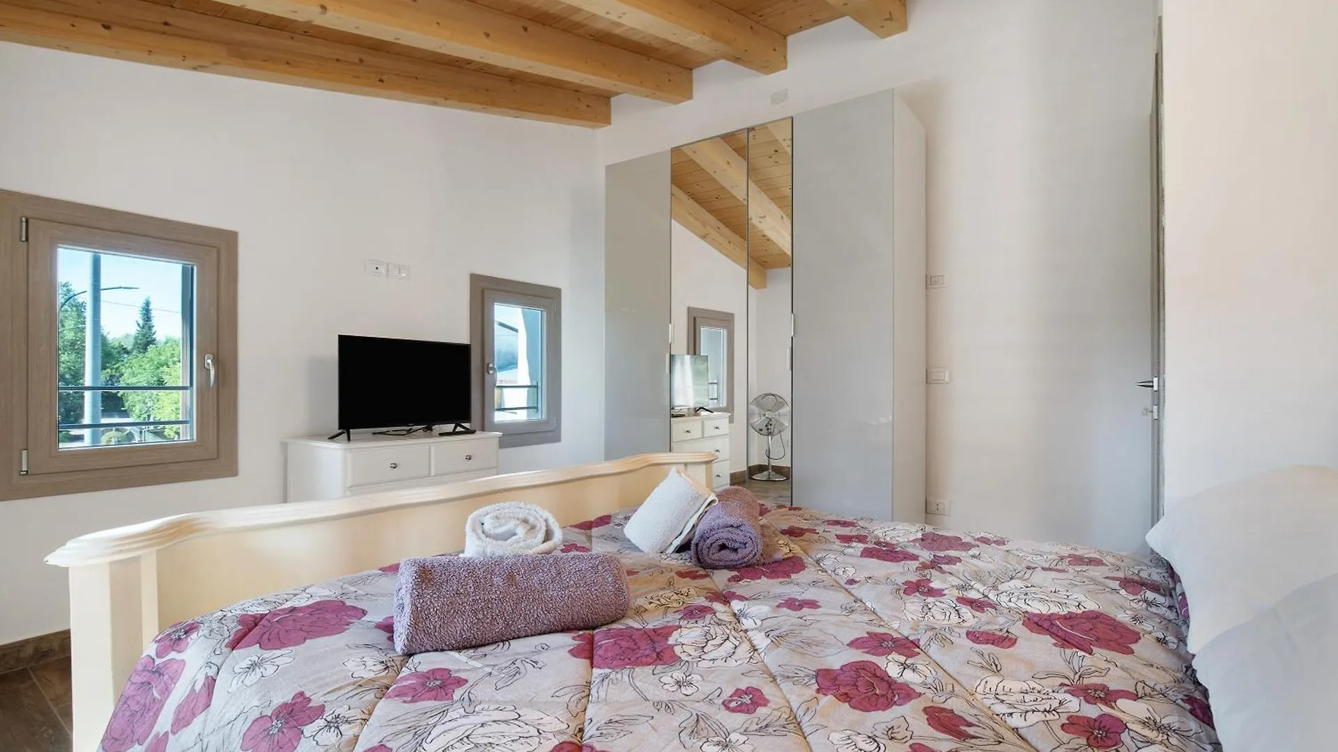 Corte Dell'Angelo Con Parcheggio Casa Pontida 0*,